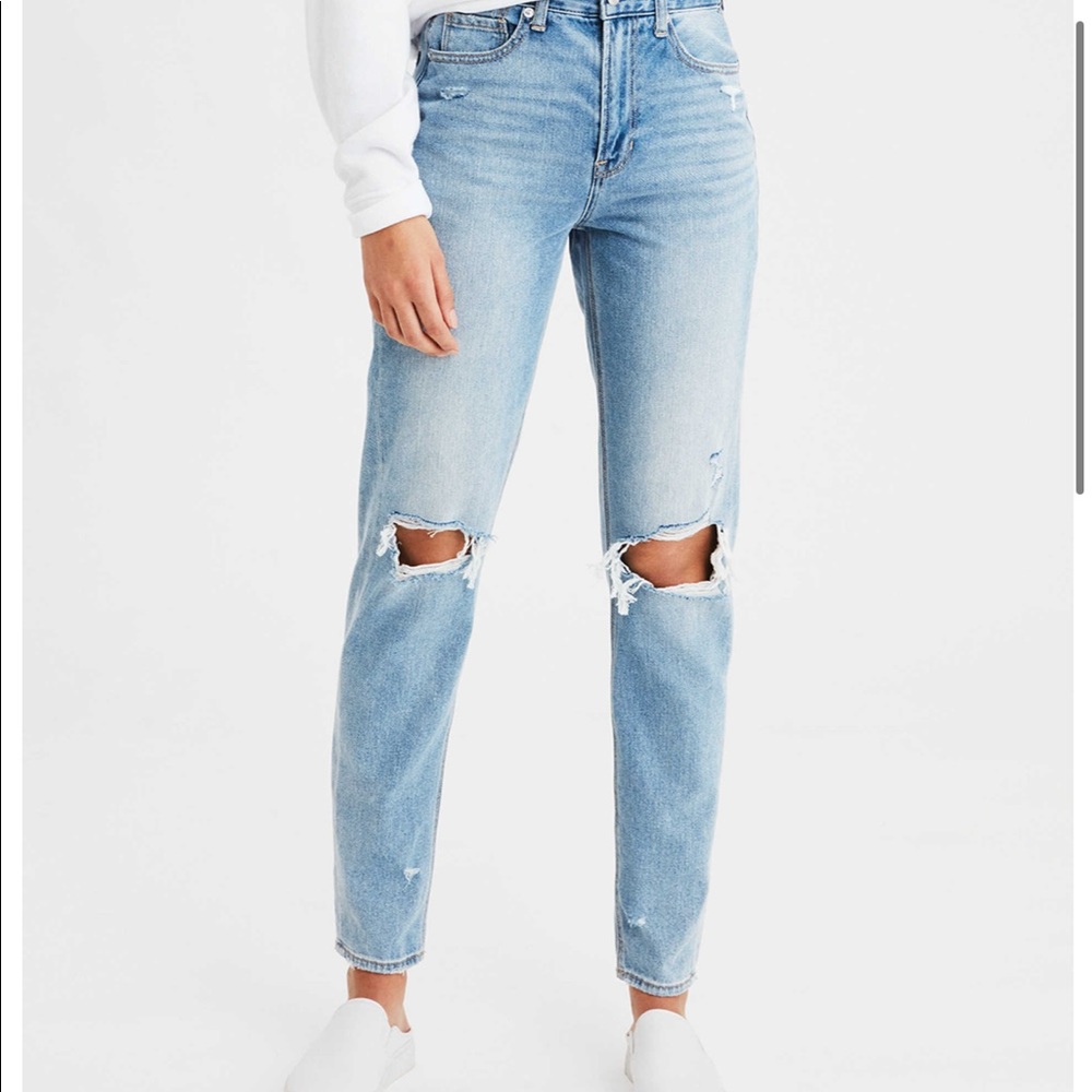 American Eagle mom jeans